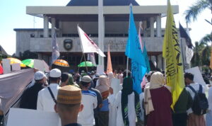 Umat Islam Sumsel  Gruduk DPRD Sumsel: HIV Merusak Imun, Kalau HIP Merusak Iman Dan Negara Indonesia