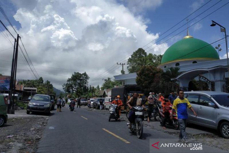 Kisah Warga yang Beranikan Diri Shalat Jumat dan Memenuhi Masjid di Sekitar Gunung Semeru