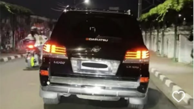 Viral Mobil Lexus Ganti Emblem Jadi Daihatsu Luxio, Warganet Ngakak: Takut Ketahuan Istri
